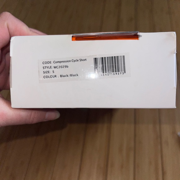 2XU Women’s Compression Cycle Short - Picture 2 of 5